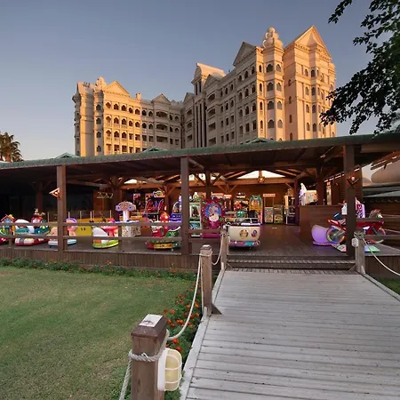 Kamelya Fulya & Aqua Otel 5*